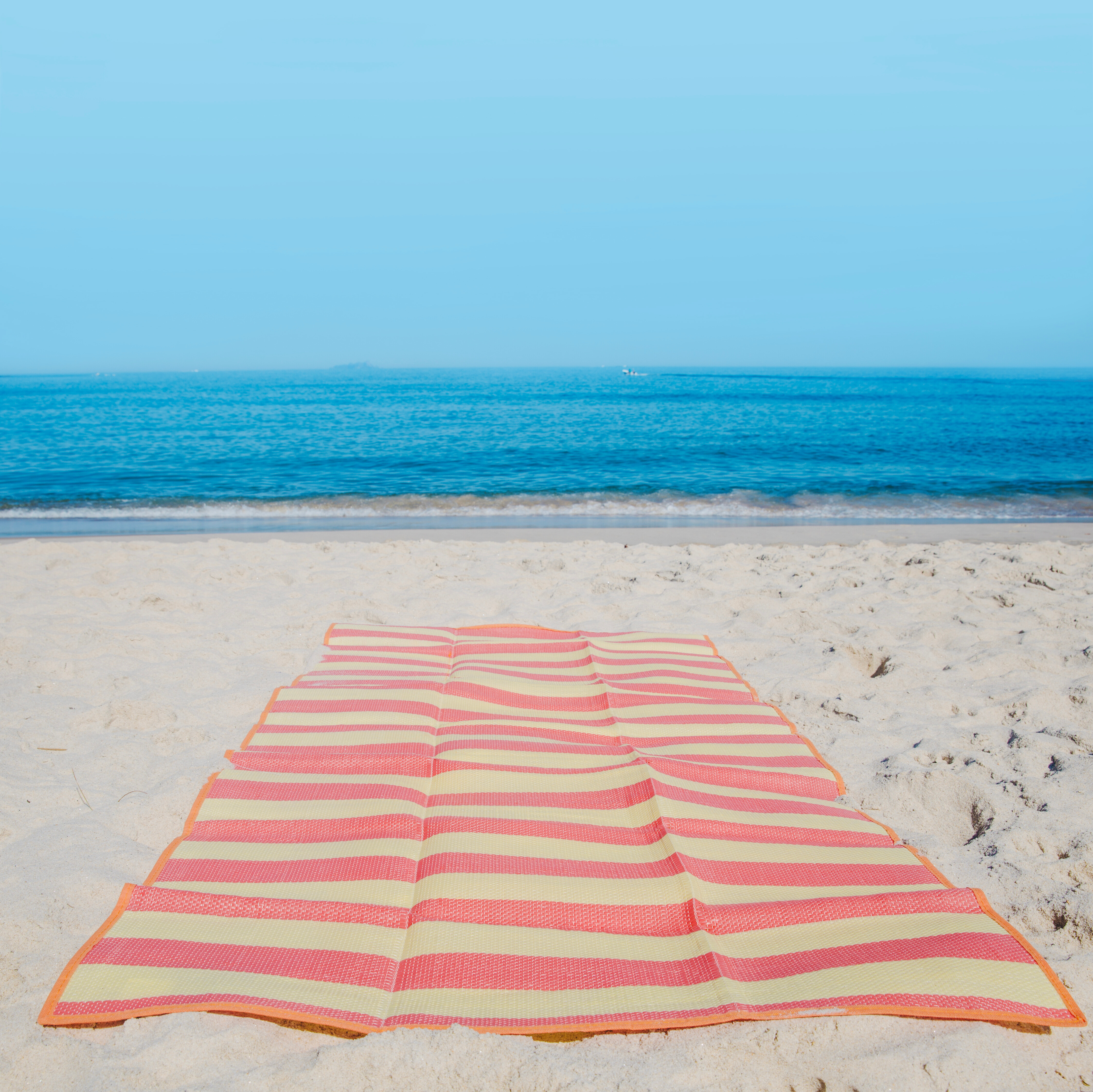 beach carpet